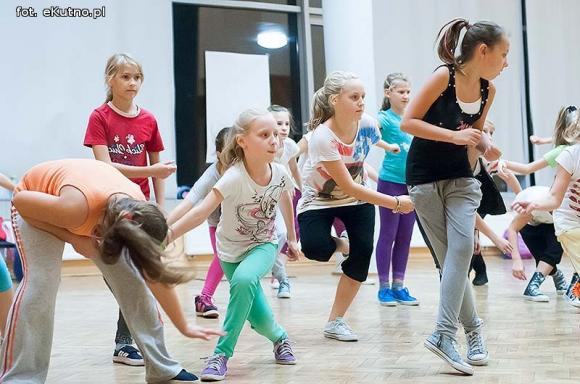 Nieprawda, że w Kutnie jest nudno: po radość i zgrabne ciało na zajęcia taneczne