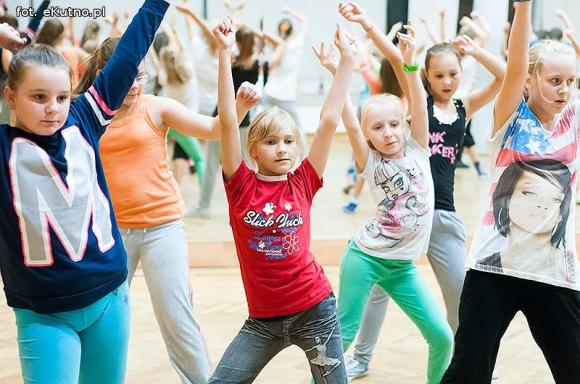 Nieprawda, że w Kutnie jest nudno: po radość i zgrabne ciało na zajęcia taneczne