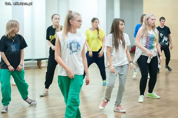 Nieprawda, że w Kutnie jest nudno: po radość i zgrabne ciało na zajęcia taneczne