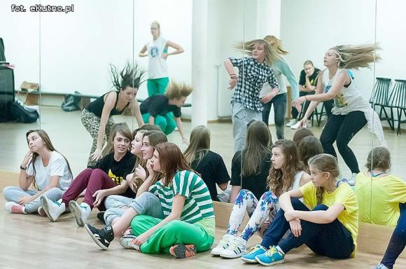 Nieprawda, że w Kutnie jest nudno: po radość i zgrabne ciało na zajęcia taneczne