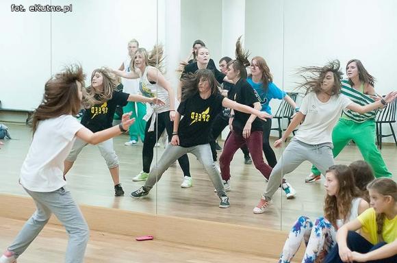 Nieprawda, że w Kutnie jest nudno: po radość i zgrabne ciało na zajęcia taneczne