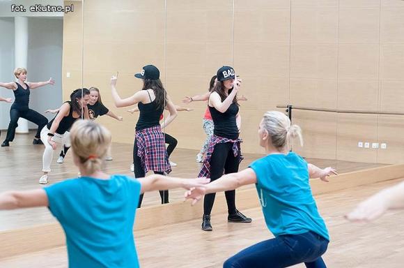 Nieprawda, że w Kutnie jest nudno: po radość i zgrabne ciało na zajęcia taneczne