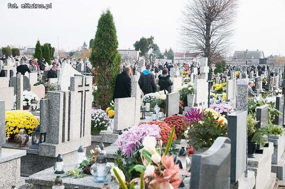 Pierwsza kwesta w 200 rocznicę powstania nekropolii w Łąkoszynie