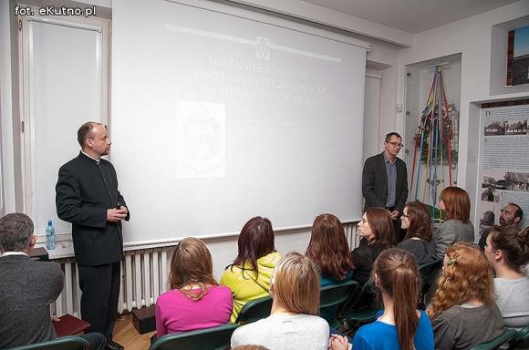 Spotkania z historią. Stasiak o nieznanych powstańcach w powiecie kutnowskim