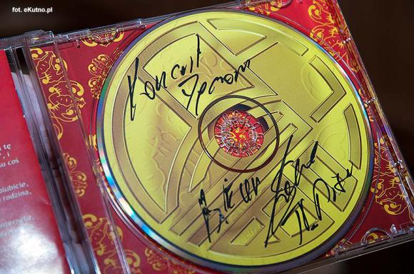 Niespodzianka w rytmie Disco Polo. Sławek Świerzyński złożył życzenia parze z Kutna