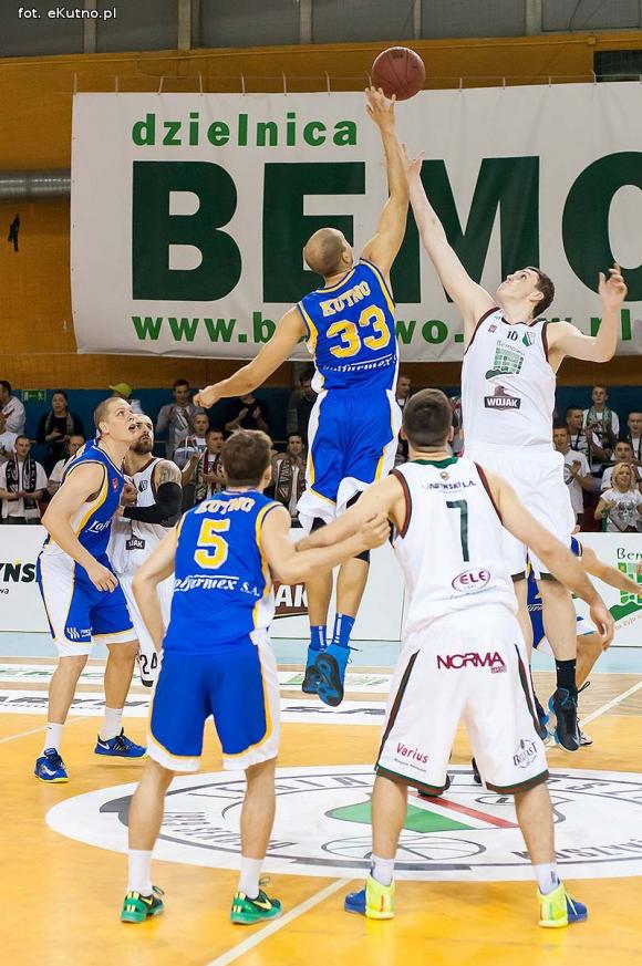 Polfarmex Kutno wygrywa w Warszawie