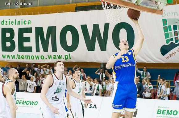 Polfarmex Kutno wygrywa w Warszawie