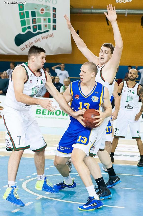 Polfarmex Kutno wygrywa w Warszawie