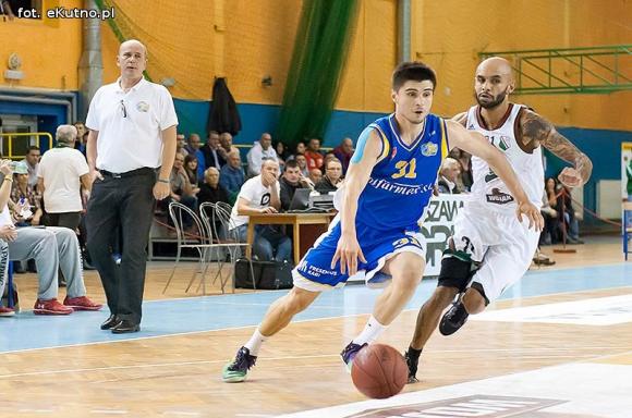 Polfarmex Kutno wygrywa w Warszawie