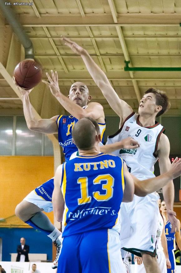 Polfarmex Kutno wygrywa w Warszawie