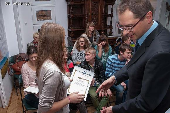 Drużyna z Gimnazjum nr 1 znakomicie wypełniła misję Młodego powstańca