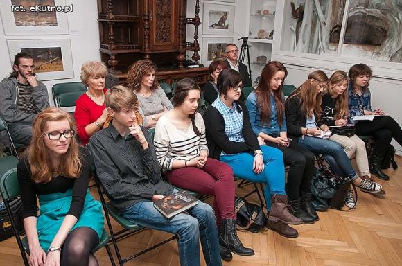 Orzeł bielszy niż gołębica. Polecamy książkę Lewandowskiego