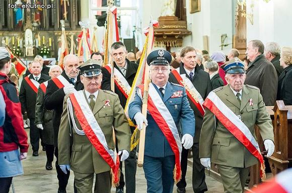 Dzień wcześniej w Kutnie mieszkańcy świętowali niepodległość