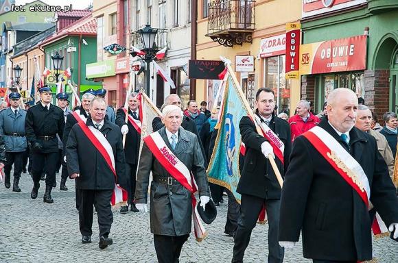 Dzień wcześniej w Kutnie mieszkańcy świętowali niepodległość