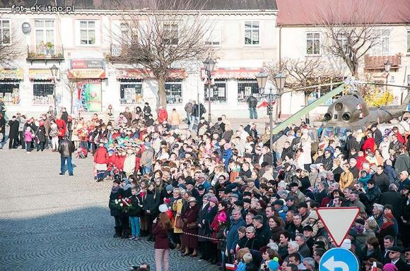 Dzień wcześniej w Kutnie mieszkańcy świętowali niepodległość