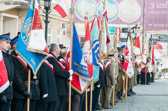 Dzień wcześniej w Kutnie mieszkańcy świętowali niepodległość