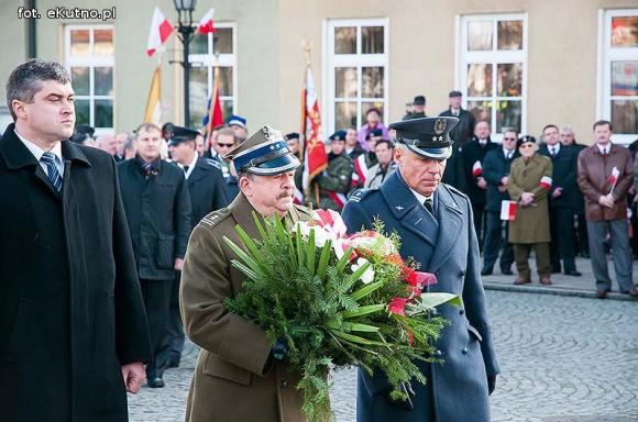 Dzień wcześniej w Kutnie mieszkańcy świętowali niepodległość