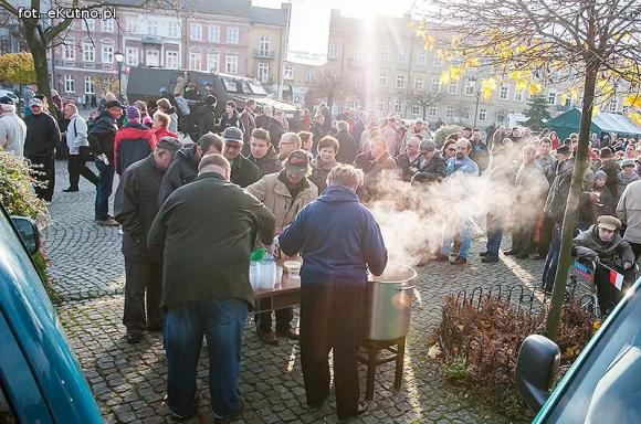 Dzień wcześniej w Kutnie mieszkańcy świętowali niepodległość