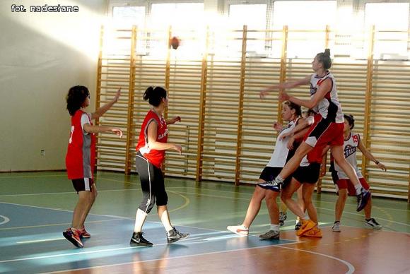 Piłka ręczna: Dziewczęta ze Staszica najlepsze