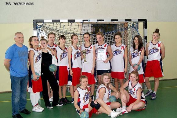 Piłka ręczna: Dziewczęta ze Staszica najlepsze