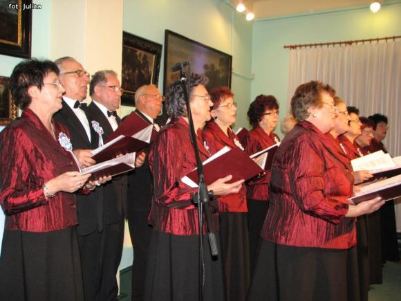 Jubileuszowy koncert chóru Młodzi Duchem