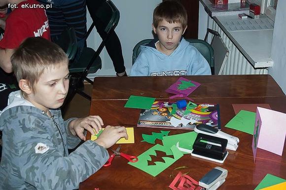 Cuda z papieru podczas Rodzinnej Niedzieli w Muzeum