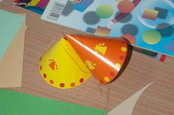 Cuda z papieru podczas Rodzinnej Niedzieli w Muzeum