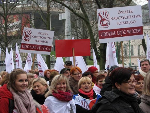 Nauczyciele z powiatu kutnowskiego uczestniczyli w manifestacji w Warszawie