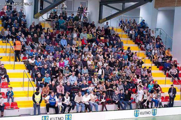 Nieprawda, że w Kutnie jest nudno: emocje kibiców koszykówki