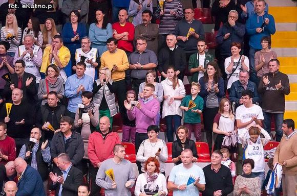 Nieprawda, że w Kutnie jest nudno: emocje kibiców koszykówki