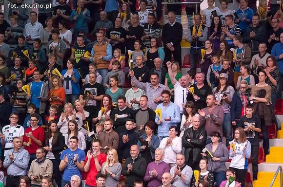 Nieprawda, że w Kutnie jest nudno: emocje kibiców koszykówki