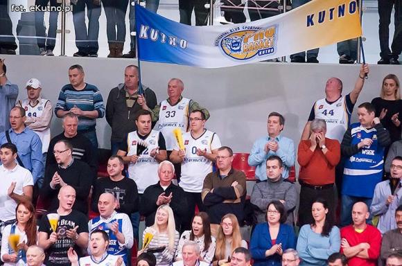 Nieprawda, że w Kutnie jest nudno: emocje kibiców koszykówki