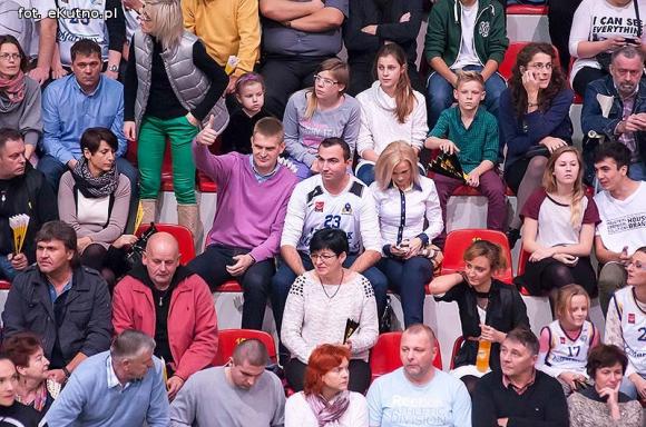 Nieprawda, że w Kutnie jest nudno: emocje kibiców koszykówki