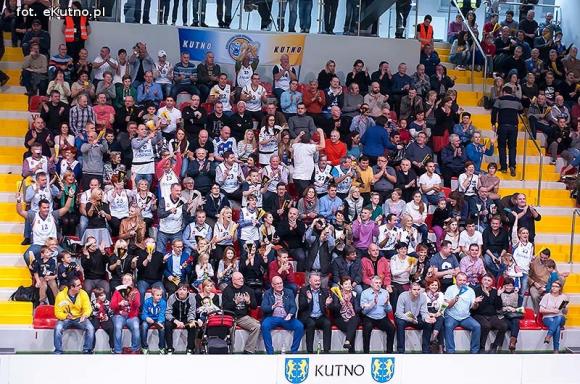 Nieprawda, że w Kutnie jest nudno: emocje kibiców koszykówki