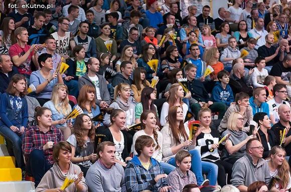 Nieprawda, że w Kutnie jest nudno: emocje kibiców koszykówki