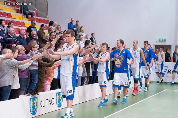 Nieprawda, że w Kutnie jest nudno: emocje kibiców koszykówki