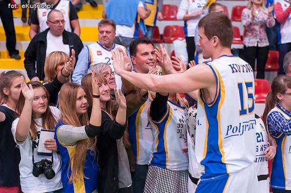 Nieprawda, że w Kutnie jest nudno: emocje kibiców koszykówki