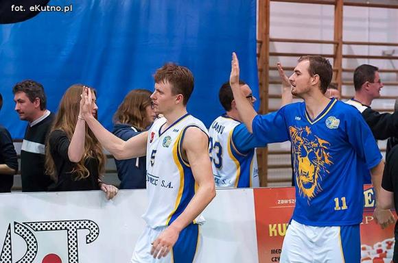 Nieprawda, że w Kutnie jest nudno: emocje kibiców koszykówki