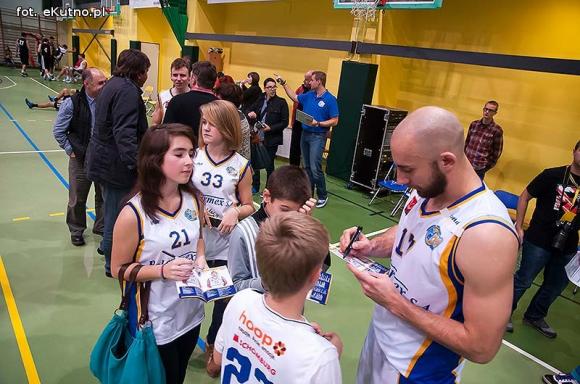 Nieprawda, że w Kutnie jest nudno: emocje kibiców koszykówki