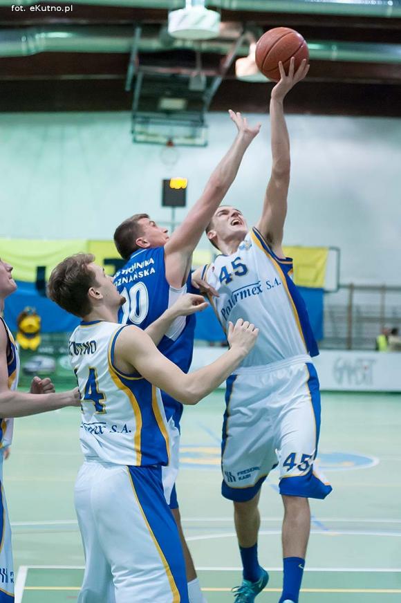 Nasi koszykarze roznieśli Politechnikę z Poznania