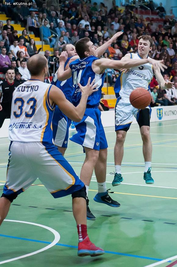Nasi koszykarze roznieśli Politechnikę z Poznania