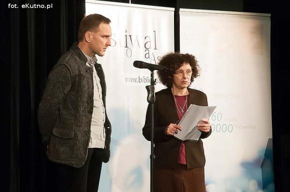 Ostatni dzień Festiwalu im. Szaloma Asza. Wczoraj bawili się tu razem, A dziś... Pamiętamy o kutnowskich Żydach