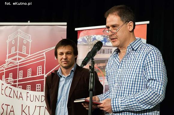 Ostatni dzień Festiwalu im. Szaloma Asza. Wczoraj bawili się tu razem, A dziś... Pamiętamy o kutnowskich Żydach