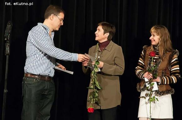 Ostatni dzień Festiwalu im. Szaloma Asza. Wczoraj bawili się tu razem, A dziś... Pamiętamy o kutnowskich Żydach