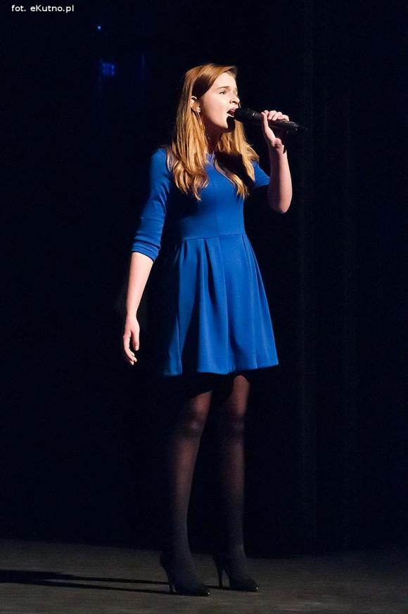 Ostatni dzień Festiwalu im. Szaloma Asza. Wczoraj bawili się tu razem, A dziś... Pamiętamy o kutnowskich Żydach