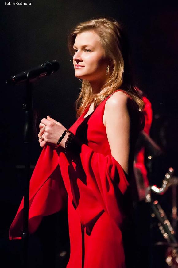 Ostatni dzień Festiwalu im. Szaloma Asza. Wczoraj bawili się tu razem, A dziś... Pamiętamy o kutnowskich Żydach