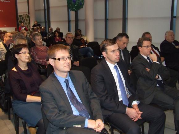 Po co tu przyszłyśmy? Chłopiec do bicia i słowa prezydenta