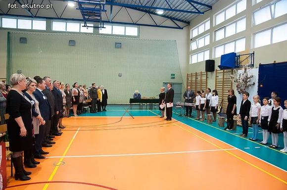 Czar wspomnień i podziękowania. 35-lecie nadania imienia Szkoły Podstawowej Nr 6 w Kutnie