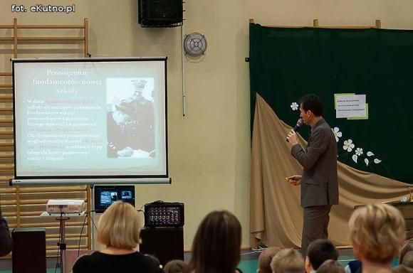 Czar wspomnień i podziękowania. 35-lecie nadania imienia Szkoły Podstawowej Nr 6 w Kutnie