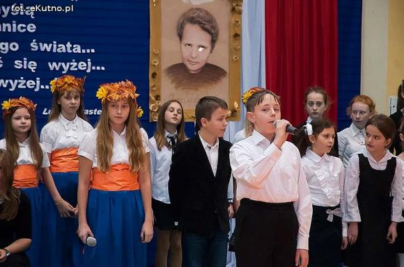 Czar wspomnień i podziękowania. 35-lecie nadania imienia Szkoły Podstawowej Nr 6 w Kutnie